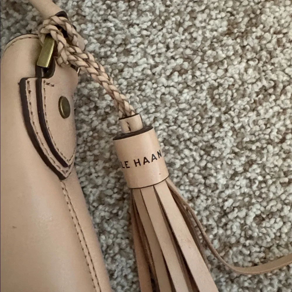 Cole Haan Tan Leather Shoulder Bag NWOT ✨
